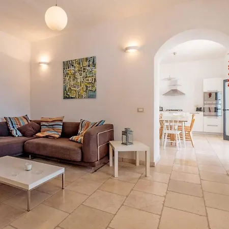 Villa Azzurrato By
