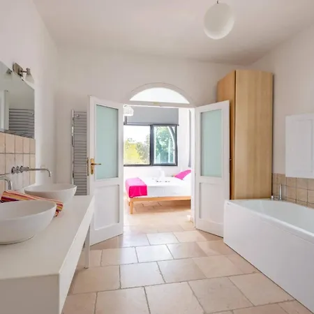 Villa Azzurrato By